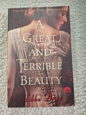 A Great and Terrible Beauty Libba Bray Paperback Delacorte Press YA Fiction